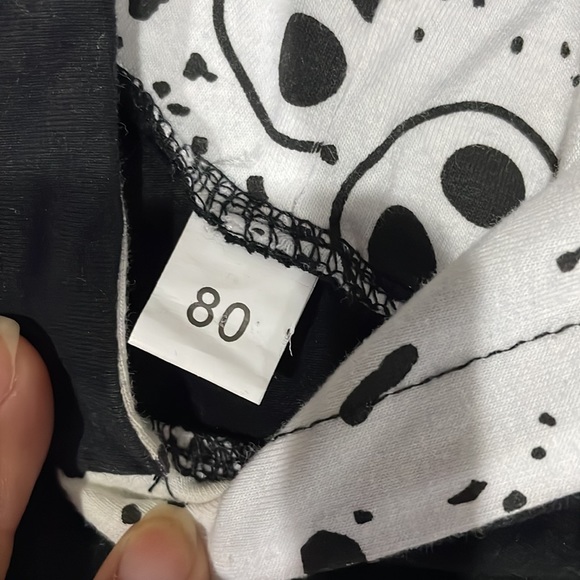 Black and White Halloween outfit Hand Some LITTLE MONSTER 80/12 months Bat - Picture 7 of 12